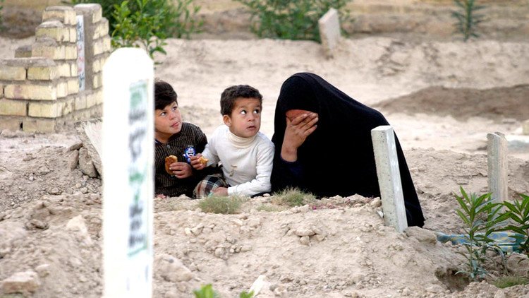 أهالي الموصل يدفنون موتاهم مرتين