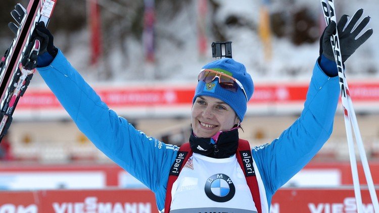 الروسية ستاريخ تفوز بذهبية البياتلون في بولندا