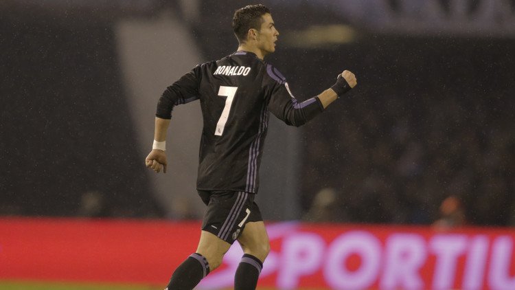 بالفيديو.. هدف رونالدو الصاروخي في مرمى فيغو