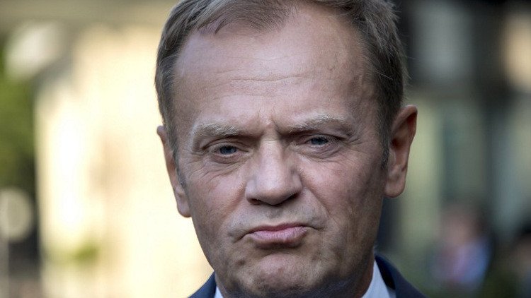 توسك: تفكك الاتحاد الأوروبي سيؤدي إلى تبعيتنا لموسكو وبكين وواشنطن