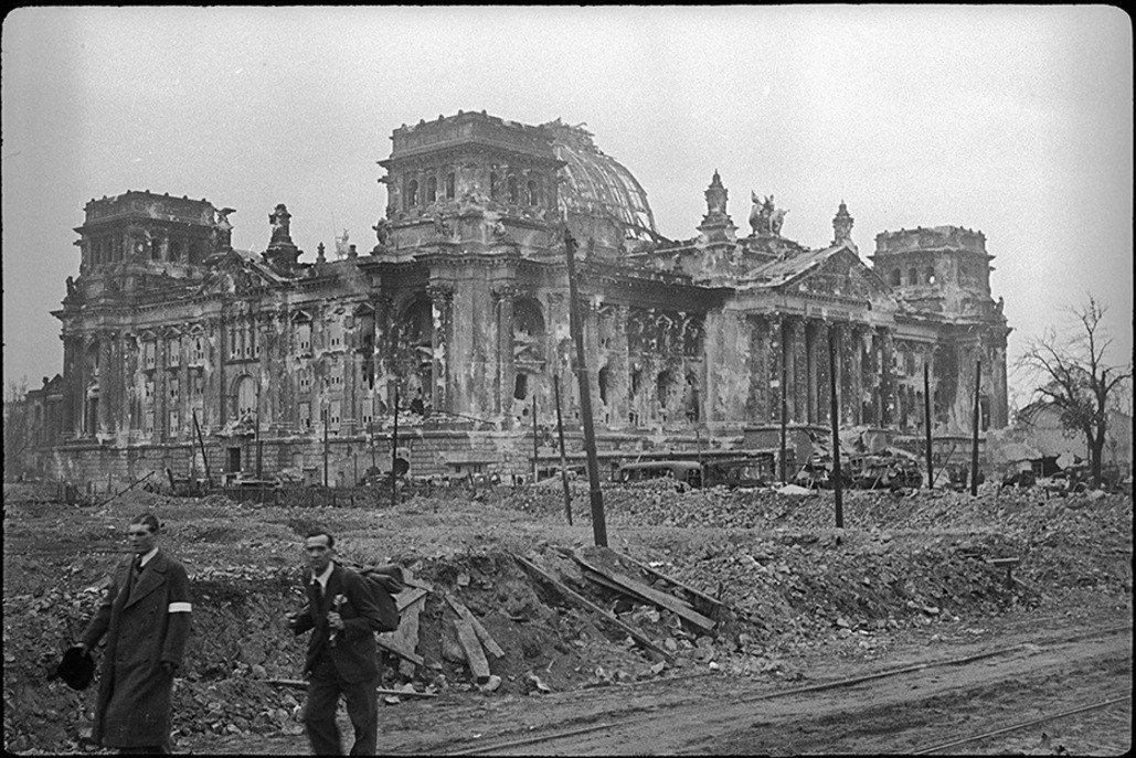 مبنى الرايخستاغ - برلين - مايو/أيار 1945