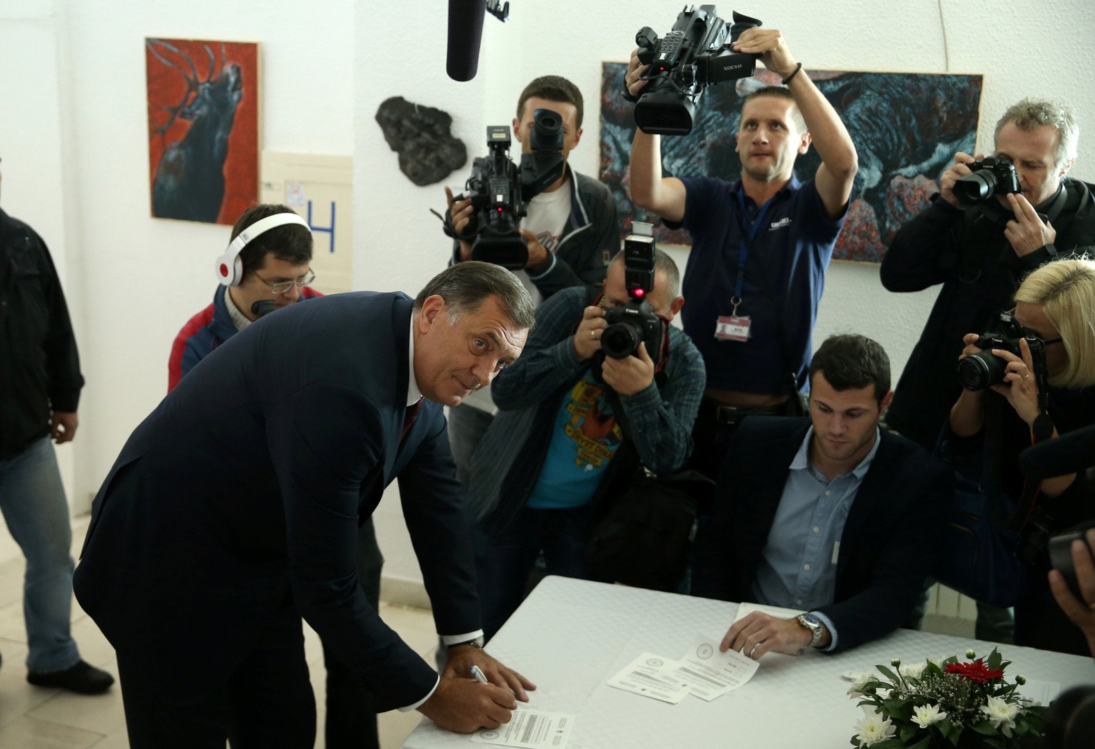 رئيس جمهورية صرب البوسنة يدعو إلى قيام 