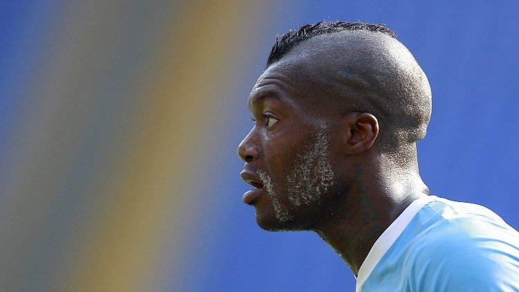 جبريل سيسيه يعتزل كرة القدم نهائيا