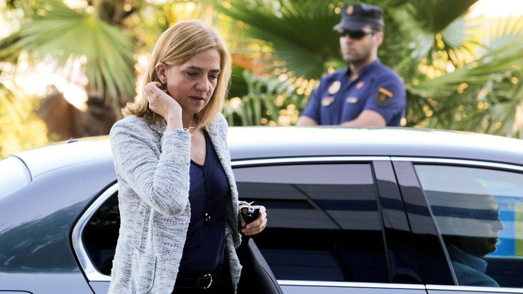 القضاء الإسباني يبرئ الأميرة كريستينا شقيقة الملك