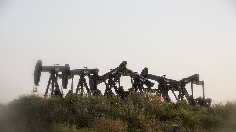 طهران تكتشف أول حقل للنفط الصخري