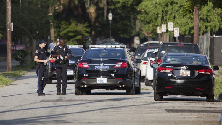 إصابة مسلح احتجز رهائن في ساوث كارولينا 