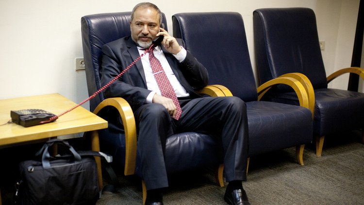 ليبرمان: إسرائيل قصفت داعش في سيناء