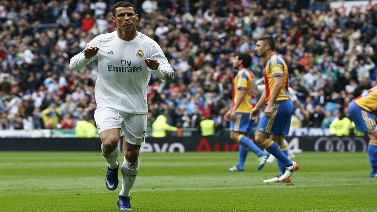 ريال مدريد في مواجهة فالنسيا للابتعاد في الصدارة 