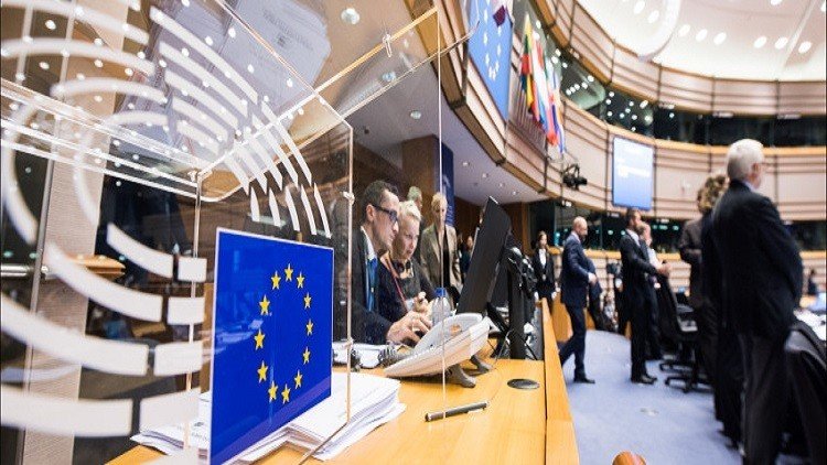 البرلمان الأوروبي يجمع الساسة المعادين لروسيا 