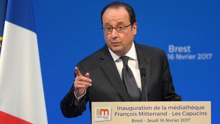 هولاند يحذر ترامب