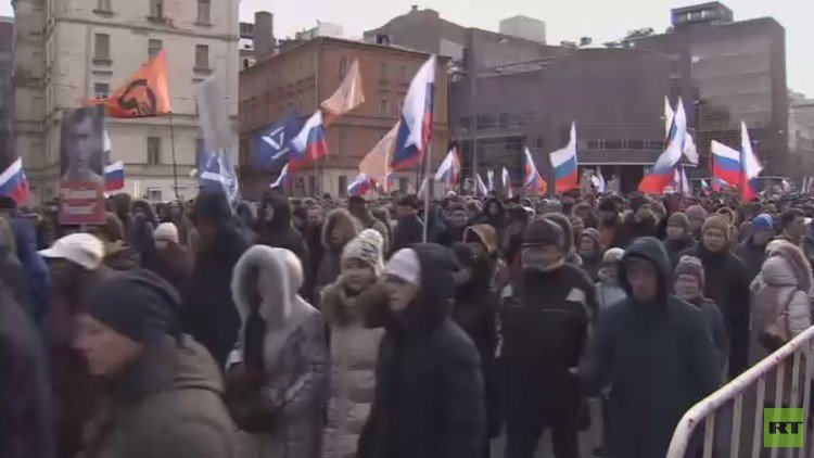 مسيرة في ذكرى بوريس نيمتسوف بموسكو