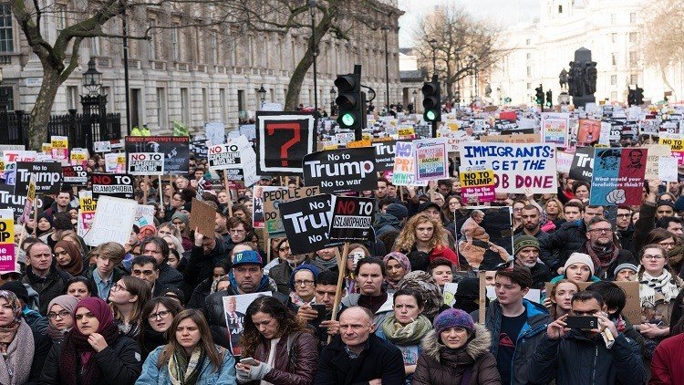 أثرياء العرب يلتفون على قرار ترامب بشأن الهجرة