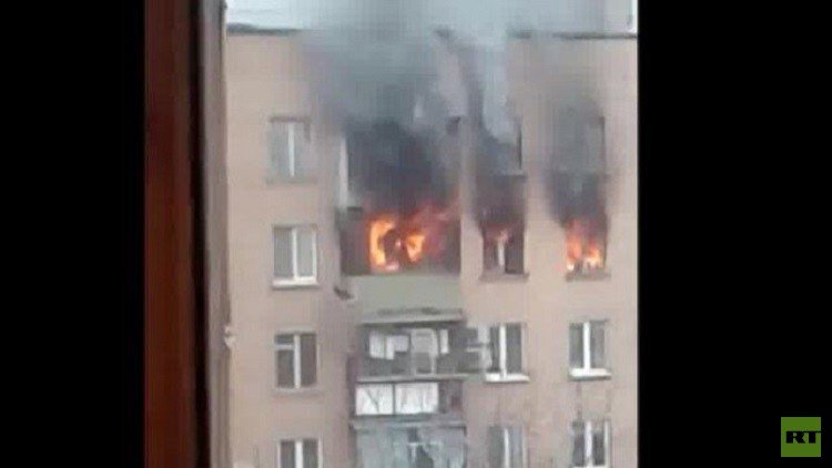 قفزت من الطابق الـ8 لتنجو من الحريق