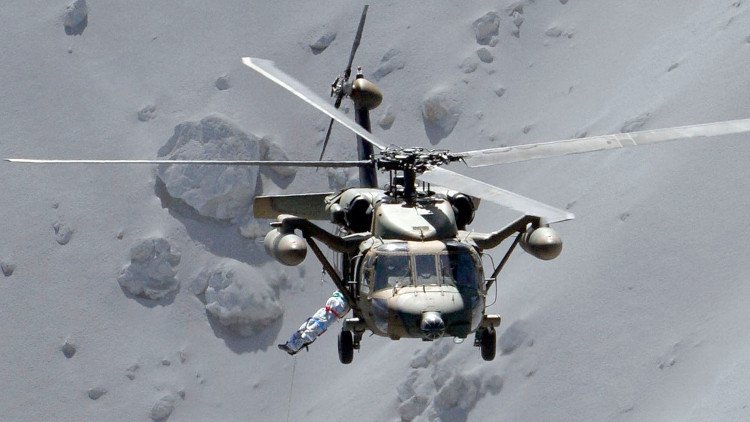 مقتل 9 أشخاص في تحطم مروحية في اليابان