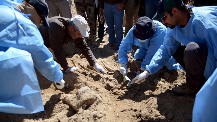 العثور على مقبرة جماعية في بابل وسط العراق 