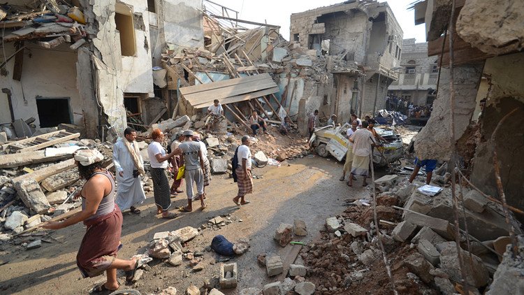 ارتفاع عدد القتلى بغارات للتحالف العربي على الحديدة اليمنية إلى 22 مدنيا