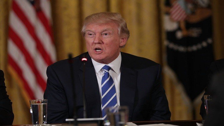 دعوى قضائية ضد ترامب بتهمة استغلاله منصبه