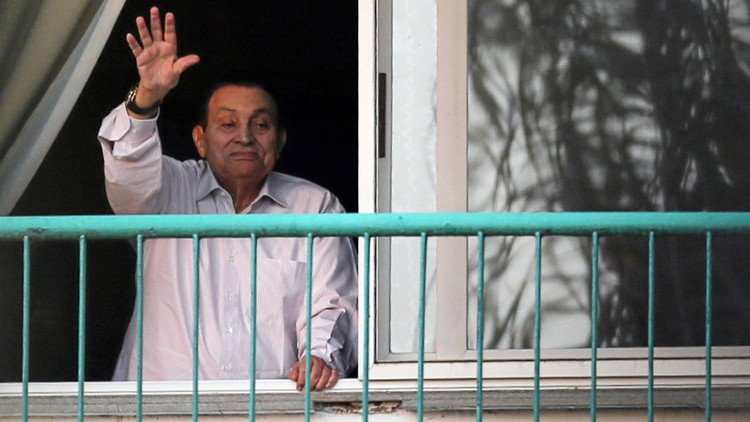 النائب العام المصري يوافق على إخلاء سبيل مبارك