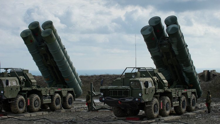 شويغو يكشف عن صفقة صواريخ هامة بحثها بوتين وأردوغان