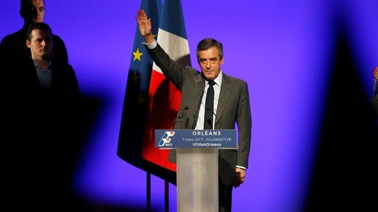 فيون يقلص الفارق بينه وبين ماكرون في الانتخابات الرئاسية الفرنسية
