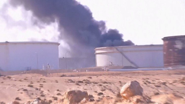 الجيش الليبي يستعيد السيطرة على الهلال النفطي