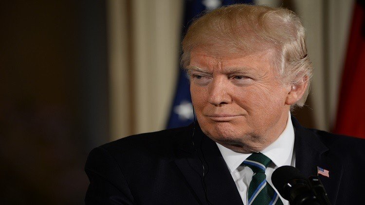 الروس يشترون عقارات من ترامب