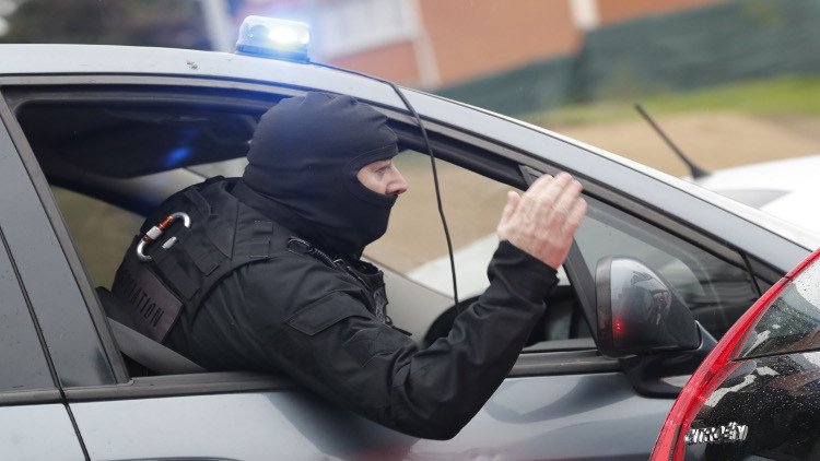 إجلاء موظفي مقر الهيئة القضائية المالية التابعة لنيابة باريس عقب بلاغ عن وجود قنبلة