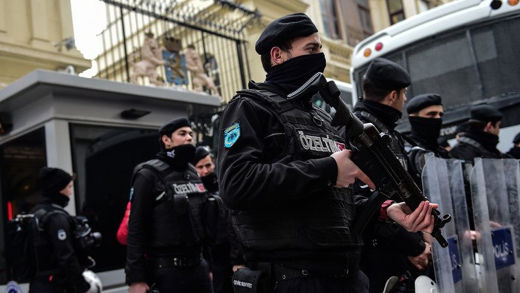 الشرطة التركية توقف 3 ألمان من أصل لبناني 