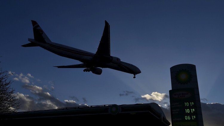 حظر إلكتروني بريطاني يشمل السعودية والأردن ولبنان ومصر وتونس