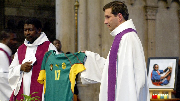 قميص رياضي ذكي لمواجهة الموت المفاجئ