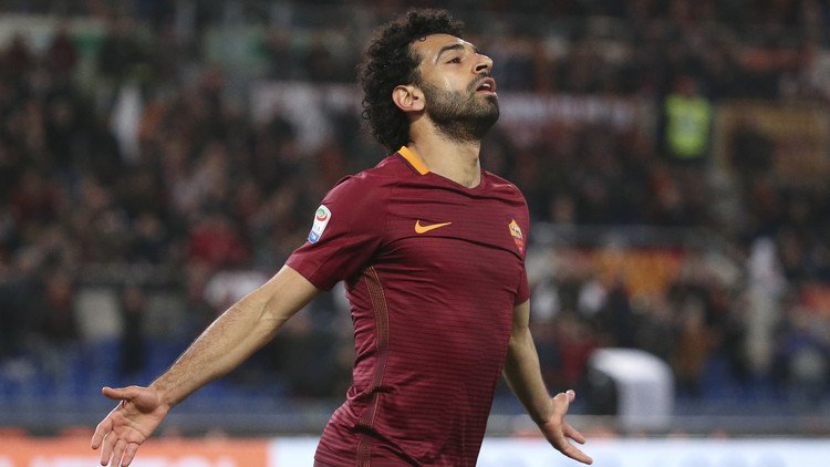 صلاح يغادر بعثة المنتخب المصري