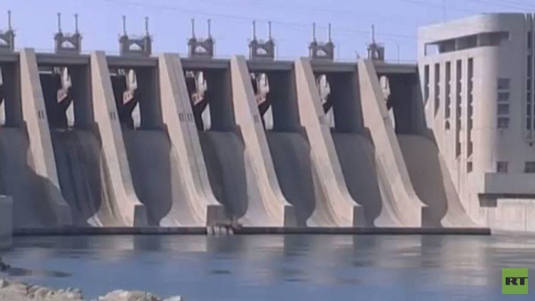 سد الفرات يواجه خطر الانهيار