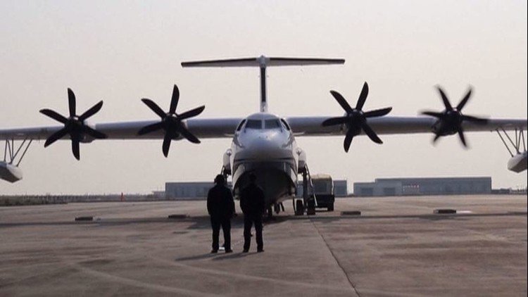 الصين تضع اللمسات الأخيرة على أكبر طائرة برمائية  