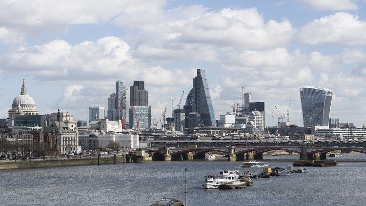 سياسية بريطانية تشجع على تبادل المعلومات الأمنية مع روسيا