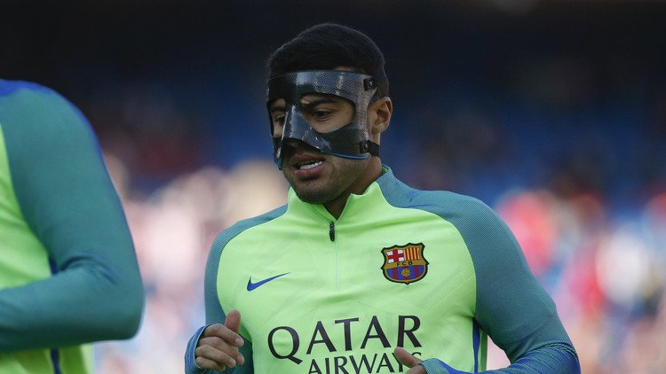 ألكانتارا قد يغيب شهرا عن برشلونة