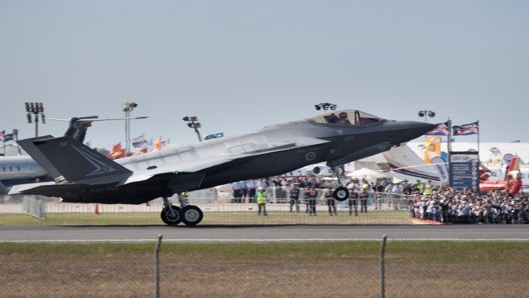 مقاتلة F-35 الأمريكية كارثة قومية 