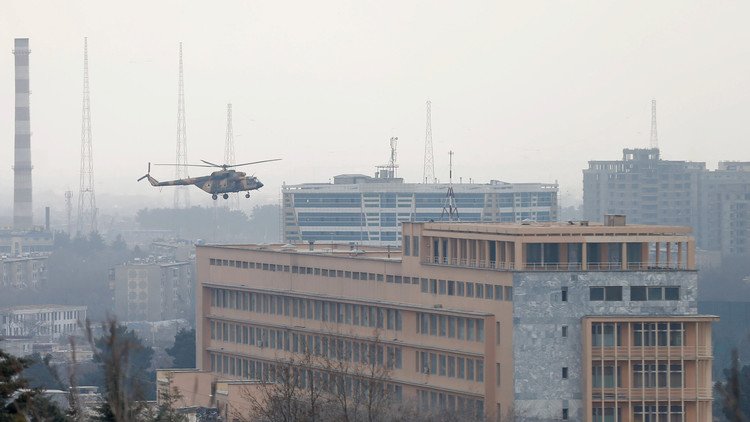 تسريح ضباط أفغان بعد الهجوم على مستشفى في كابل