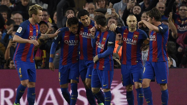 برشلونة يكرم ضيفه إشبيلية بثلاثية