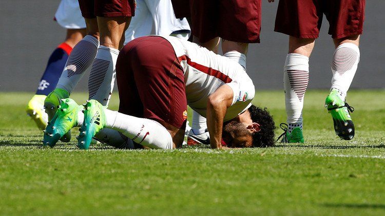 هدف "لوب" بقدم الفرعون صلاح .. فيديو