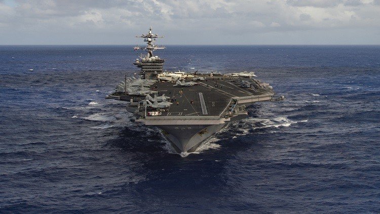 سفن أمريكية ضاربة تغير اتجاهها فجأة وتبحر نحو سواحل كوريا الجنوبية