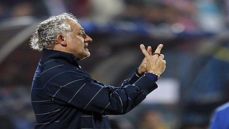 جنوى يقيل مدربه ماندورليني