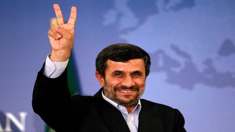 أحمدي نجاد يترشح للانتخابات الرئاسية الإيرانية