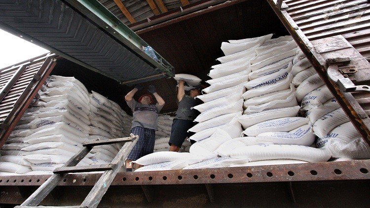 القاهرة تزيد رسوم السكر