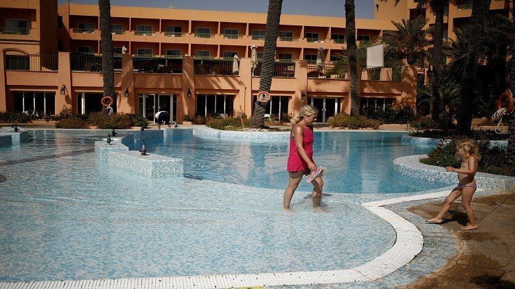 تونس تستقبل أول رحلة للسياح الروس