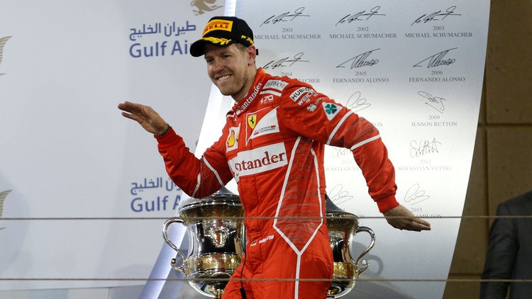 فيتل يتوج بجائزة البحرين للفورمولا 1