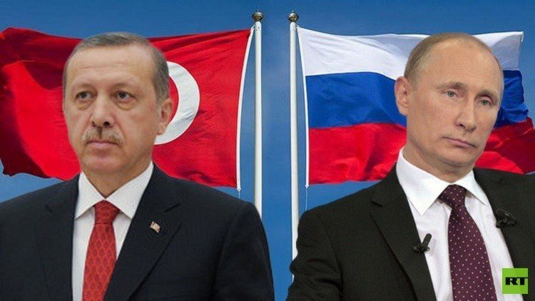 بوتين يهنئ أردوغان بنجاح الاستفتاء 