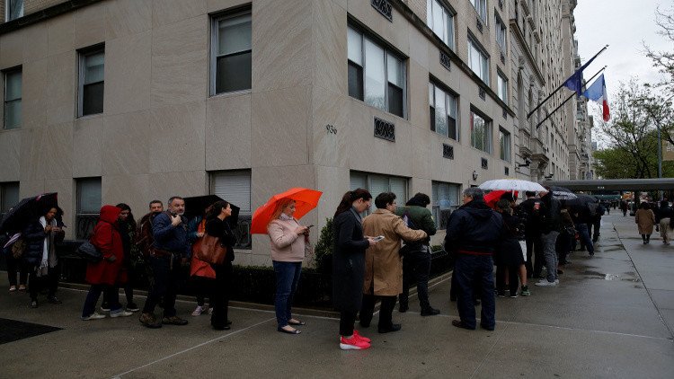 ساعات قبل انتهاء التصويت.. مشاركة الفرنسيين بلغت 69.42%