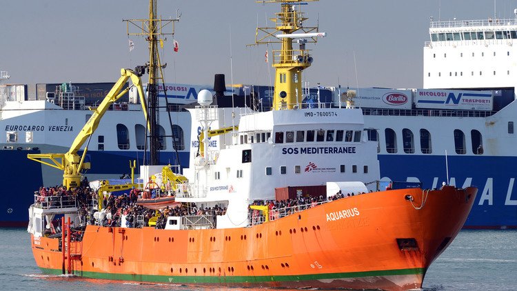 مدعي عام إيطالي يتهم منظمات أوروبية بالتواطؤ مع تجار البشر بليبيا