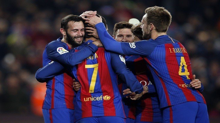 برشلونة يقرر التخلص من ثلاثة لاعبين