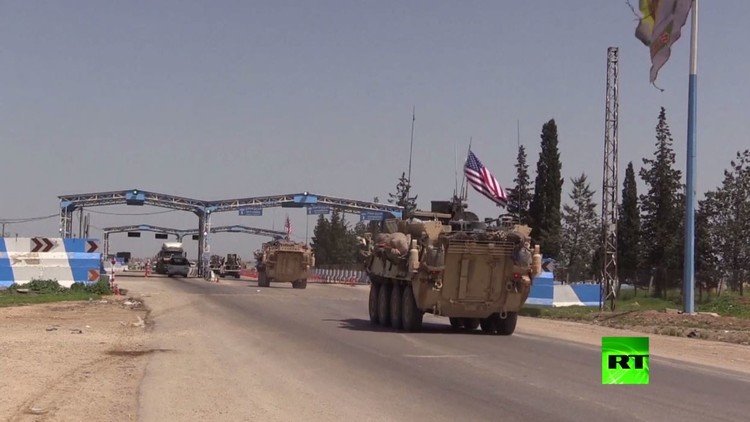 شاهد بالفيديو.. دخول قافلة عسكرية أمريكية إلى سوريا